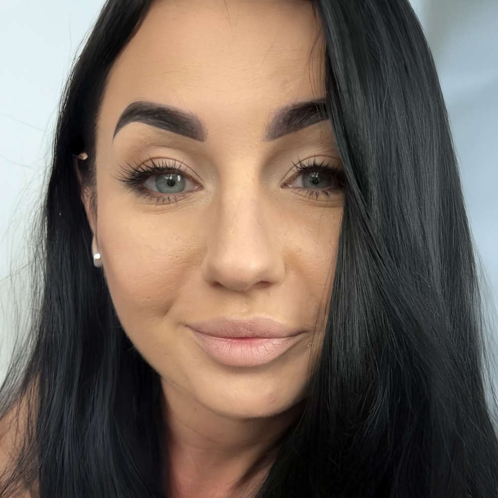 Adrianna Knura